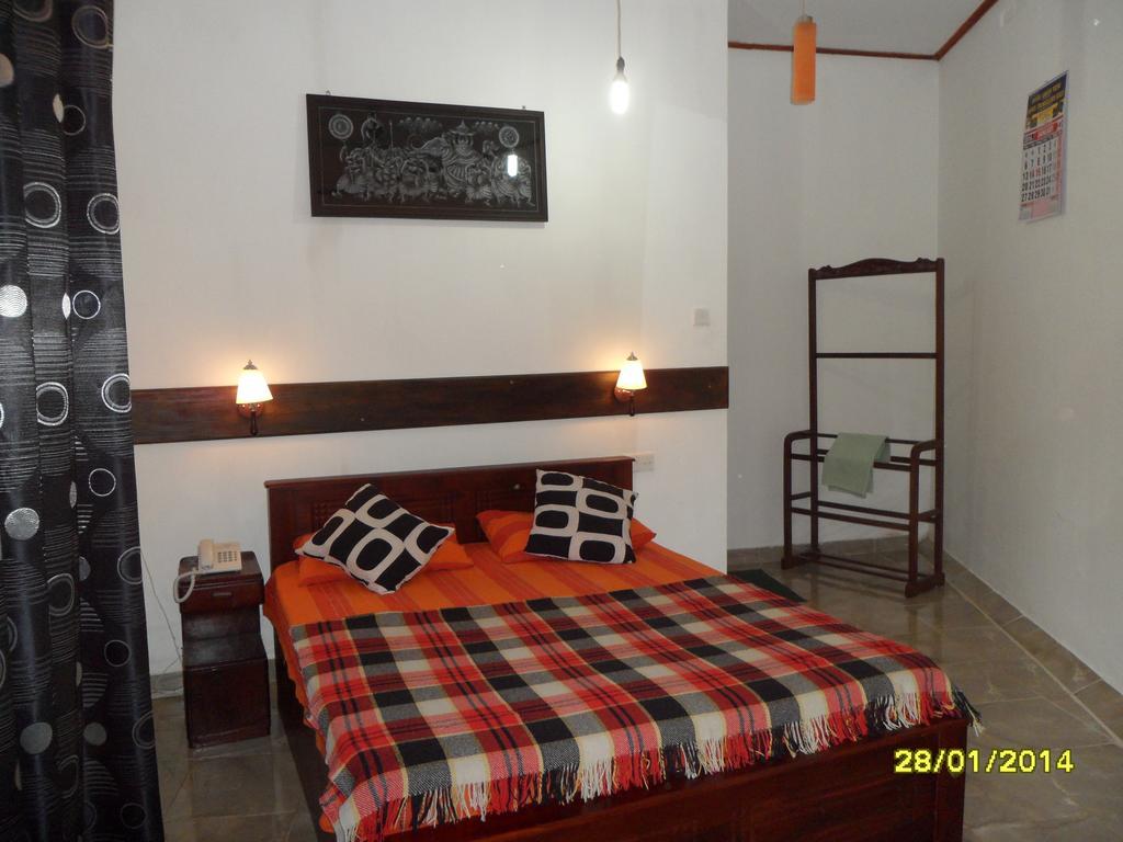 Travellers Halt Hotel Ratnapura Luaran gambar