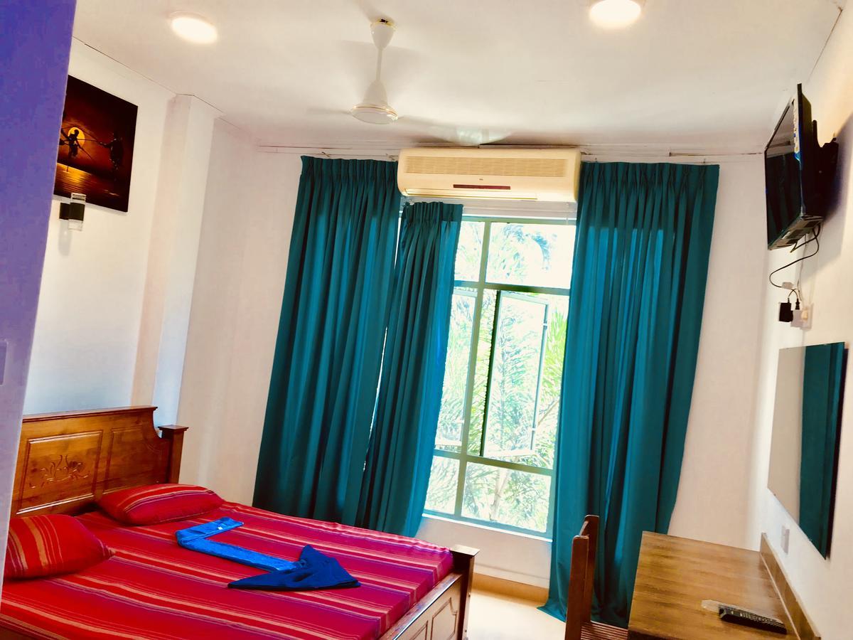 Travellers Halt Hotel Ratnapura Luaran gambar